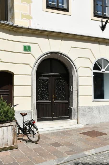 Stairway To Ljubljana Apartment ภายนอก รูปภาพ